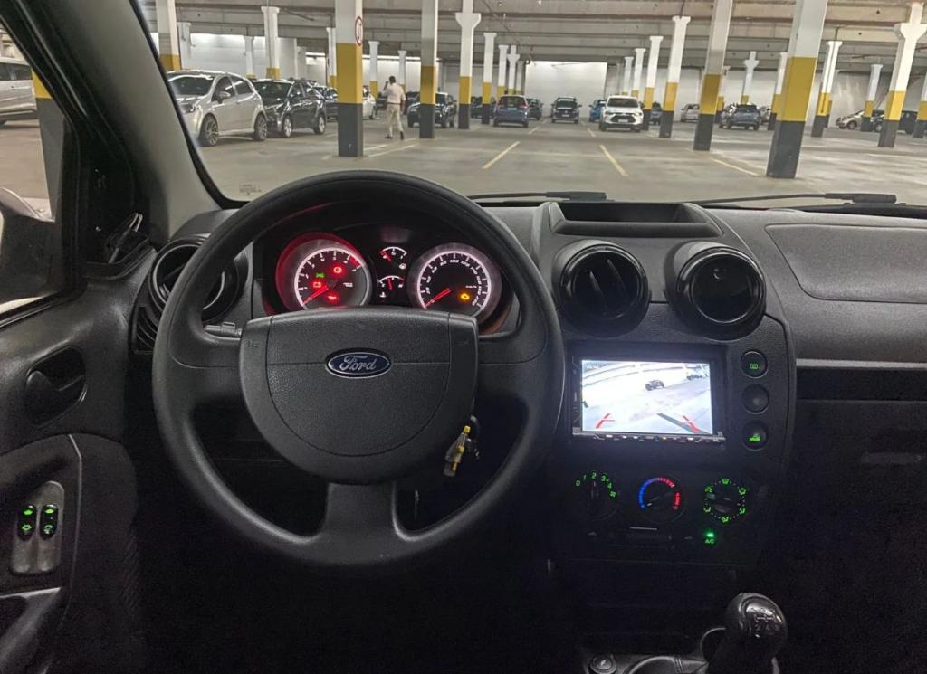 FORD Fiesta Hatch - Foto