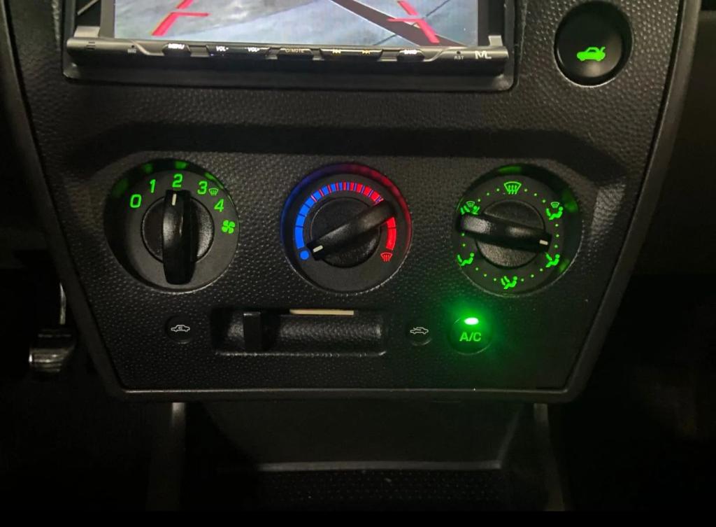 FORD Fiesta Hatch - Foto