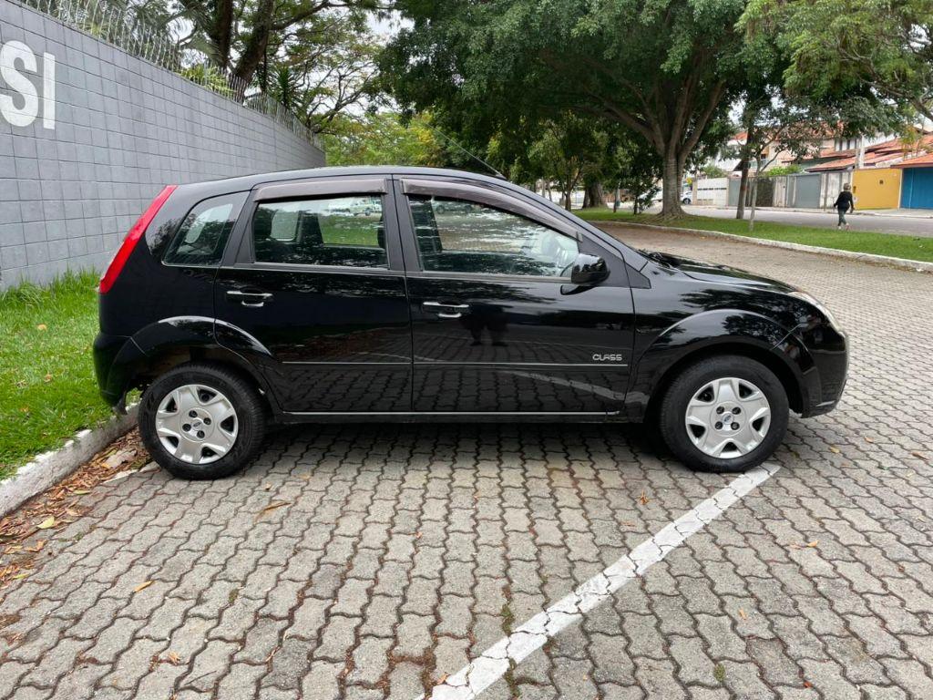 FORD Fiesta Hatch - Foto