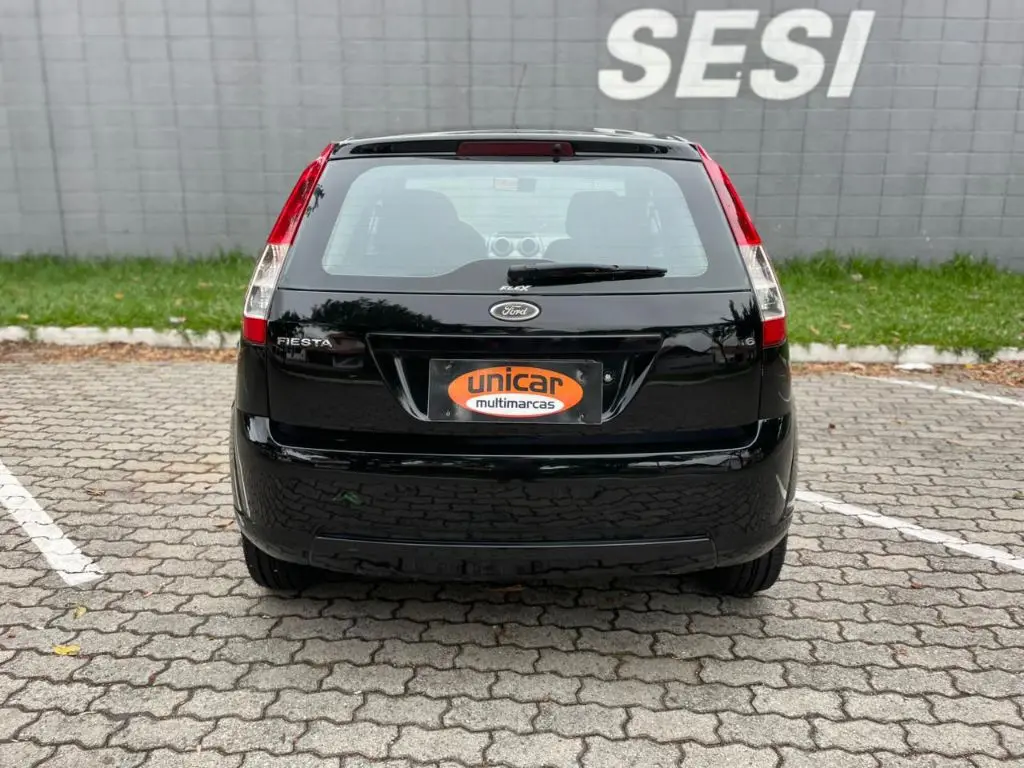 FORD Fiesta Hatch - Foto