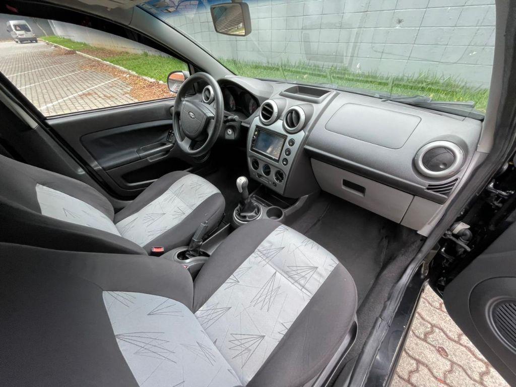 FORD Fiesta Hatch - Foto