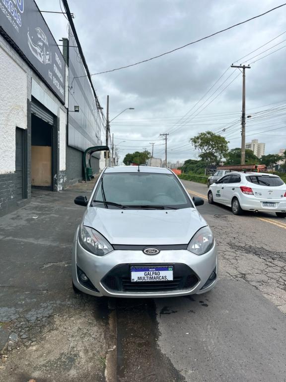 FORD Fiesta Hatch - Foto