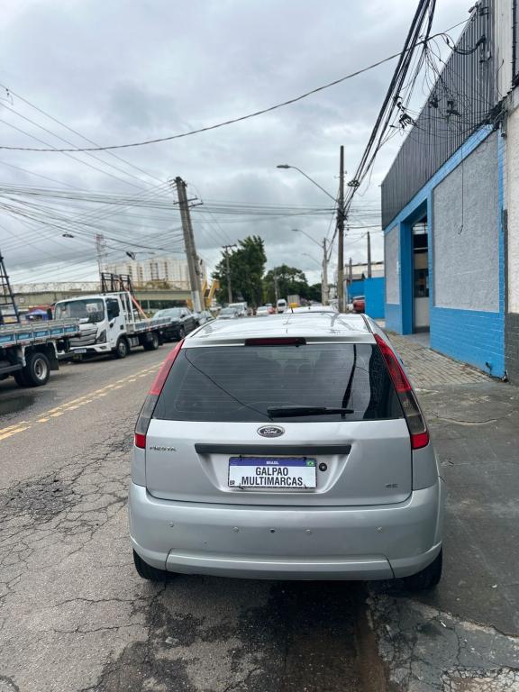 FORD Fiesta Hatch - Foto