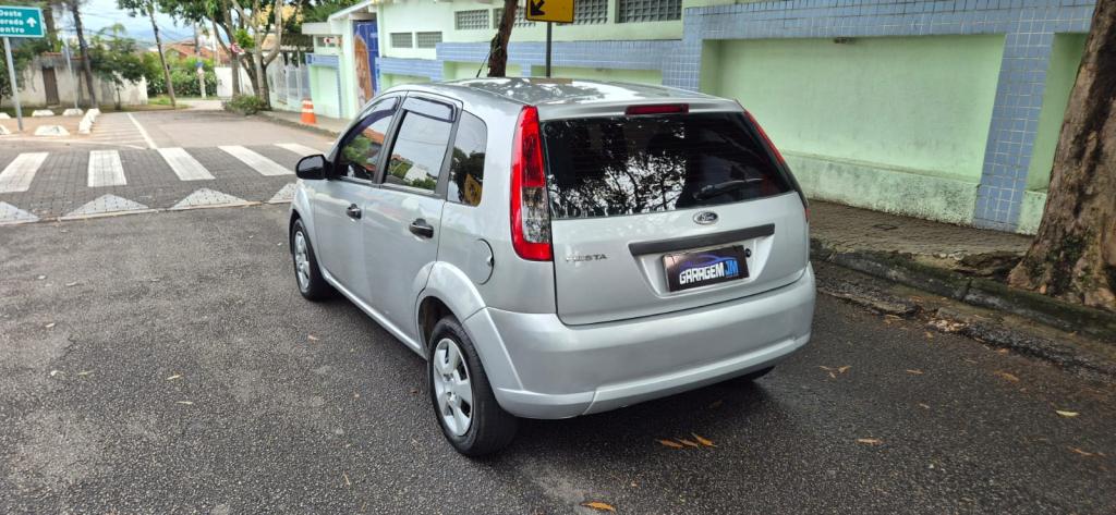 FORD Fiesta Hatch - Foto