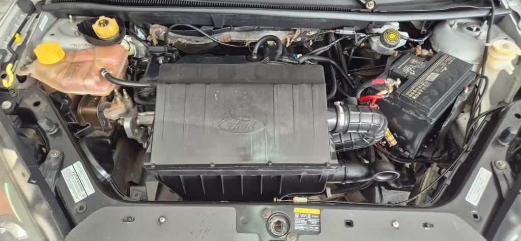 FORD Fiesta Hatch - Foto