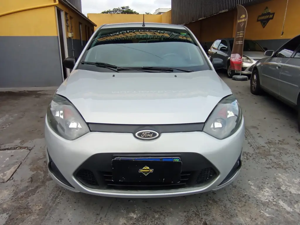 FORD Fiesta Hatch - Foto