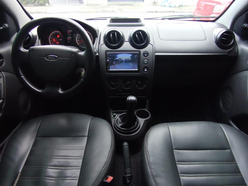 FORD Fiesta Hatch - Foto