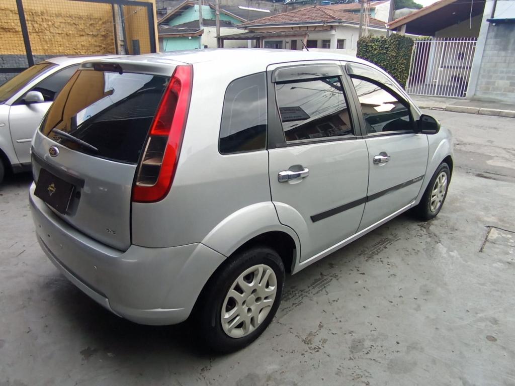 FORD Fiesta Hatch - Foto