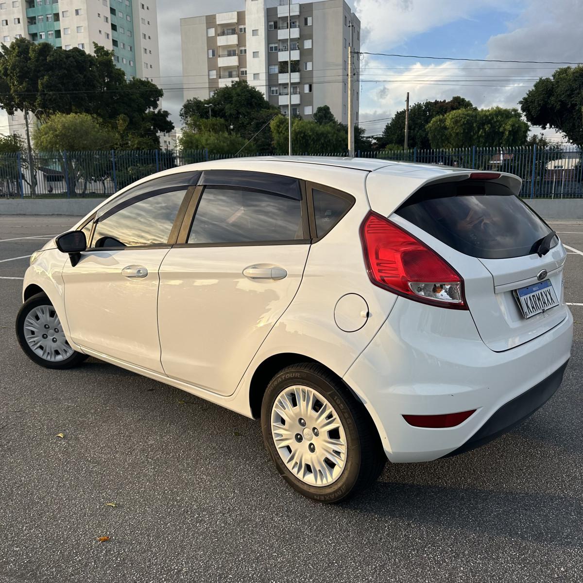 FORD Fiesta Hatch - Foto