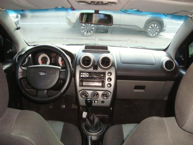 FORD Fiesta Hatch - Foto