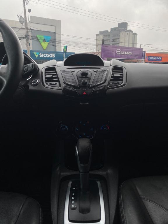 FORD Fiesta Hatch - Foto