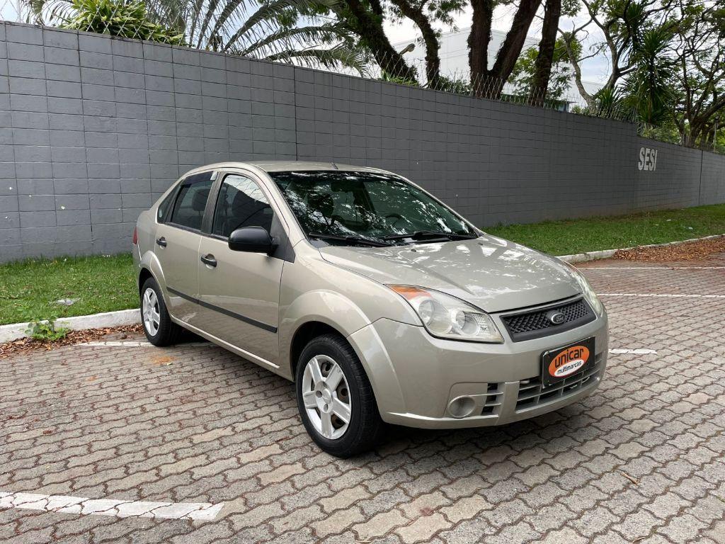 FORD Fiesta Sedan