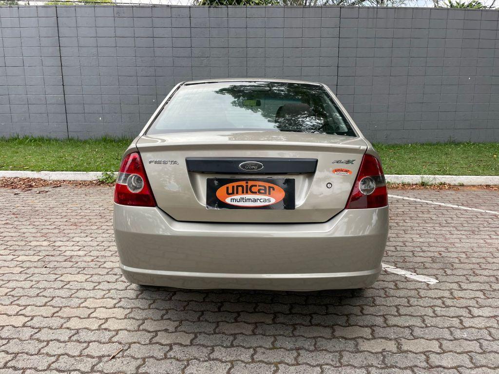 FORD Fiesta Sedan - Foto
