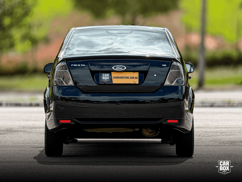 FORD Fiesta Sedan - Foto