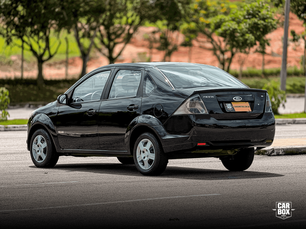FORD Fiesta Sedan - Foto