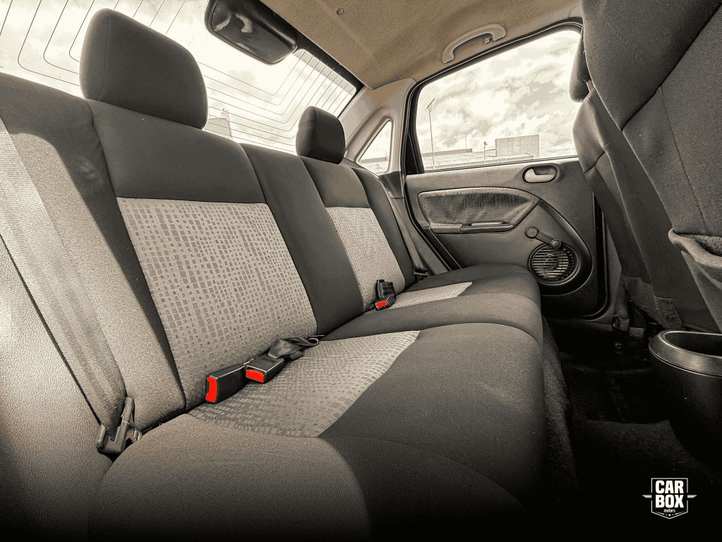 FORD Fiesta Sedan - Foto