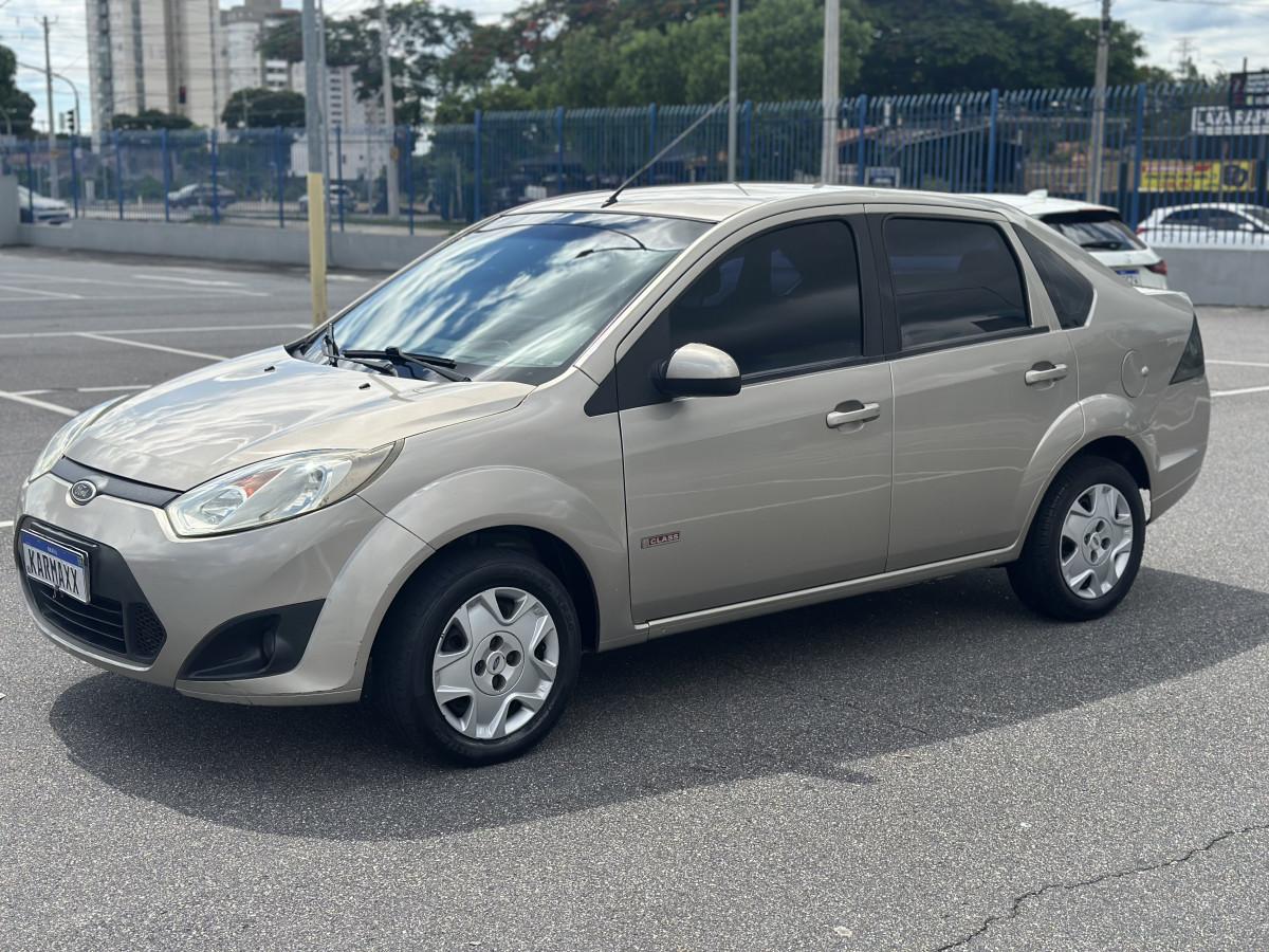 FORD Fiesta Sedan - Foto