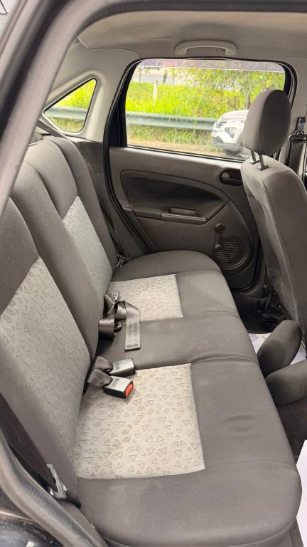 FORD Fiesta Sedan - Foto