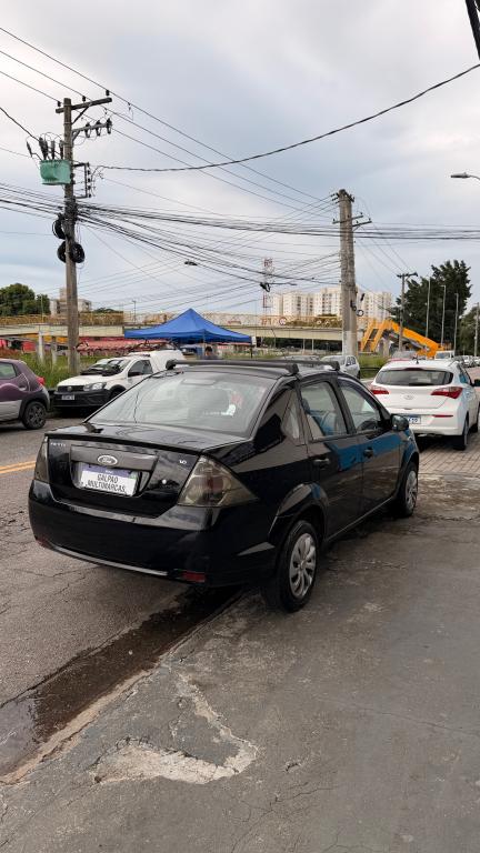 FORD Fiesta Sedan - Foto