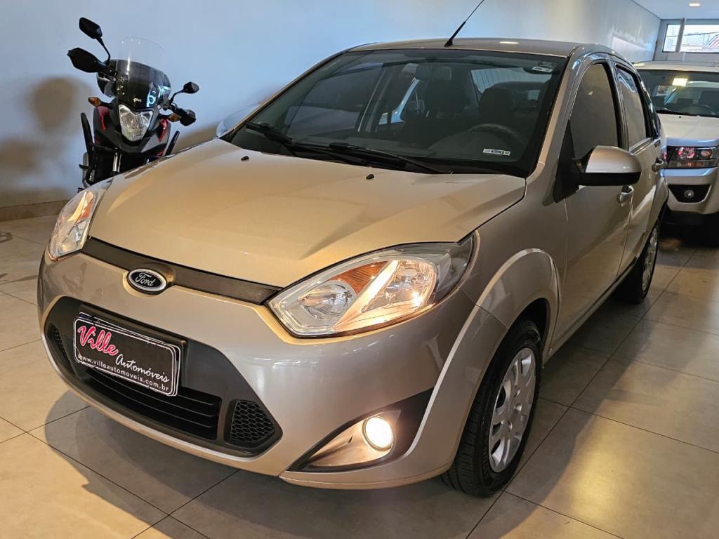 FORD Fiesta Sedan - Foto