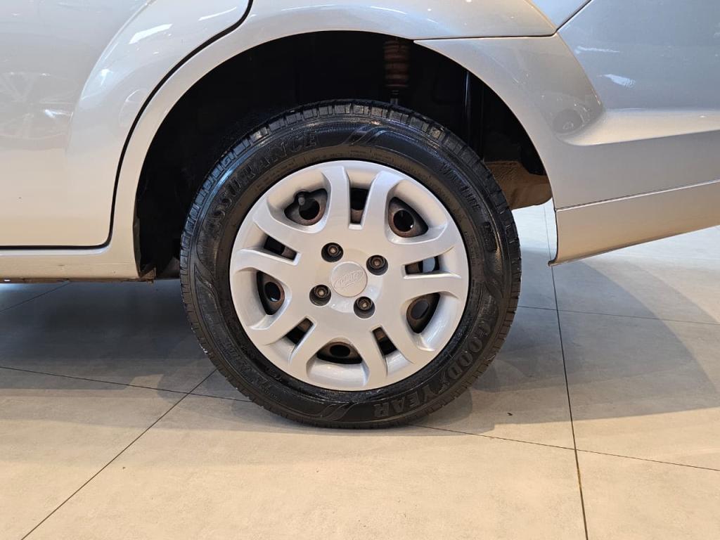 FORD Fiesta Sedan - Foto