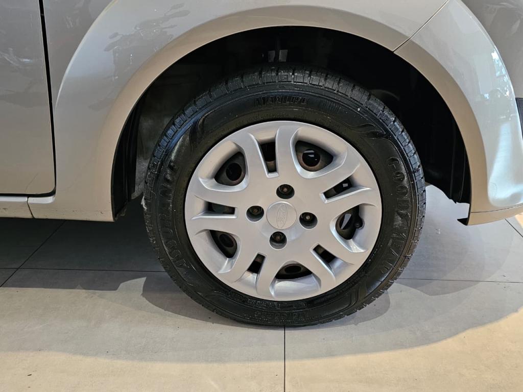 FORD Fiesta Sedan - Foto