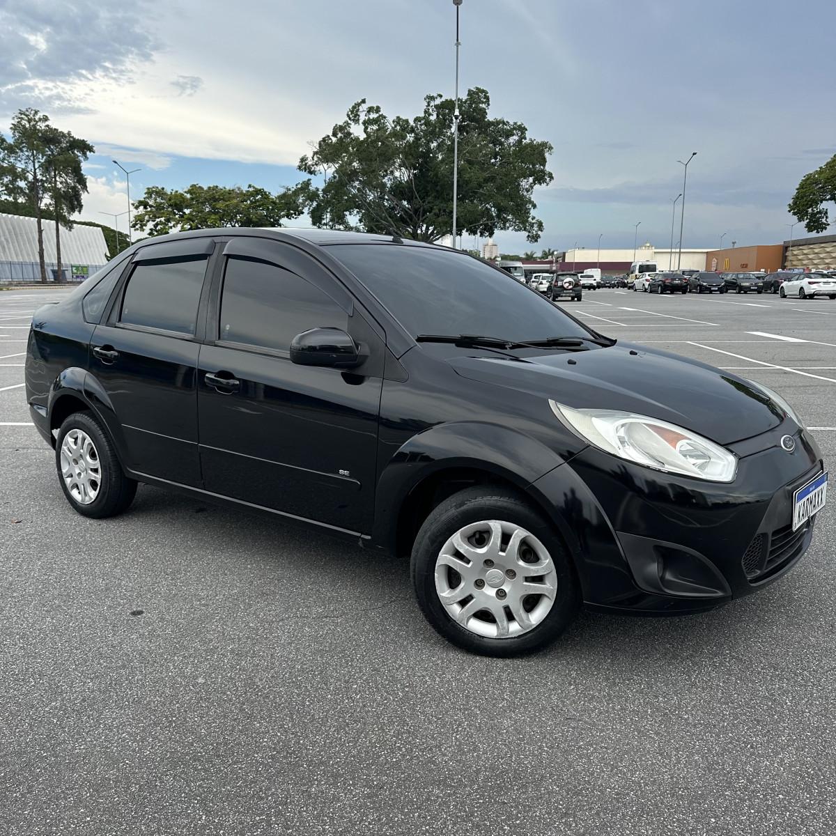 FORD Fiesta Sedan - Foto