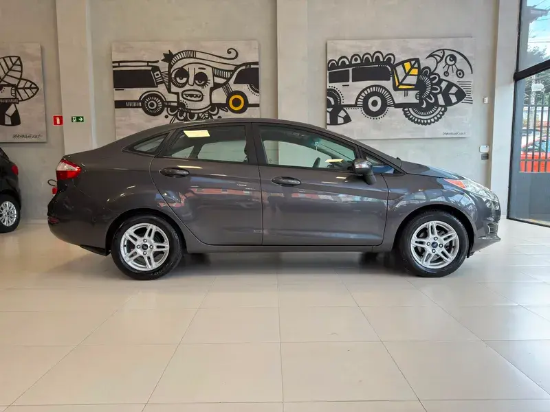 FORD Fiesta Sedan - Foto