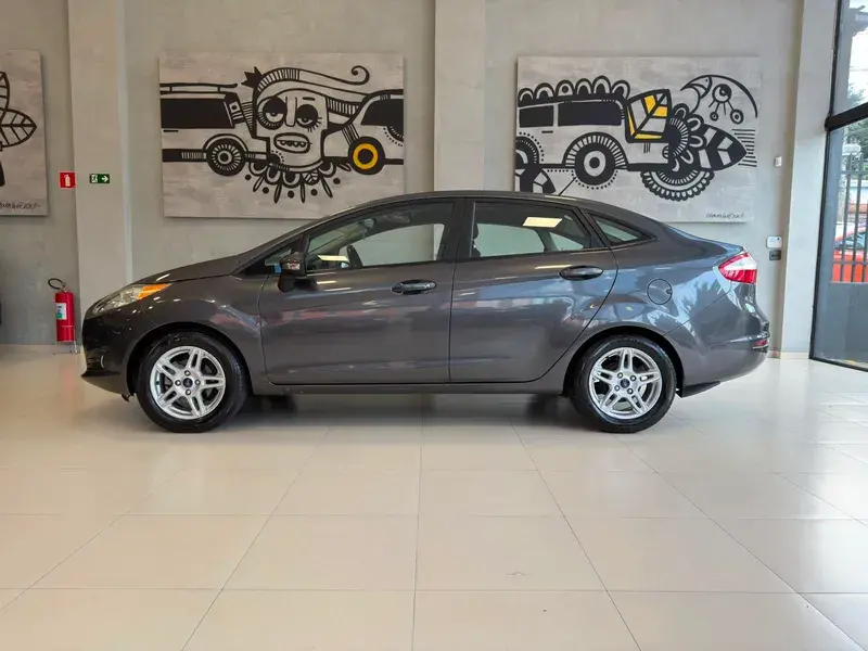 FORD Fiesta Sedan - Foto