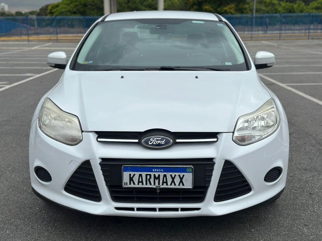 FORD Focus Hatch - Foto