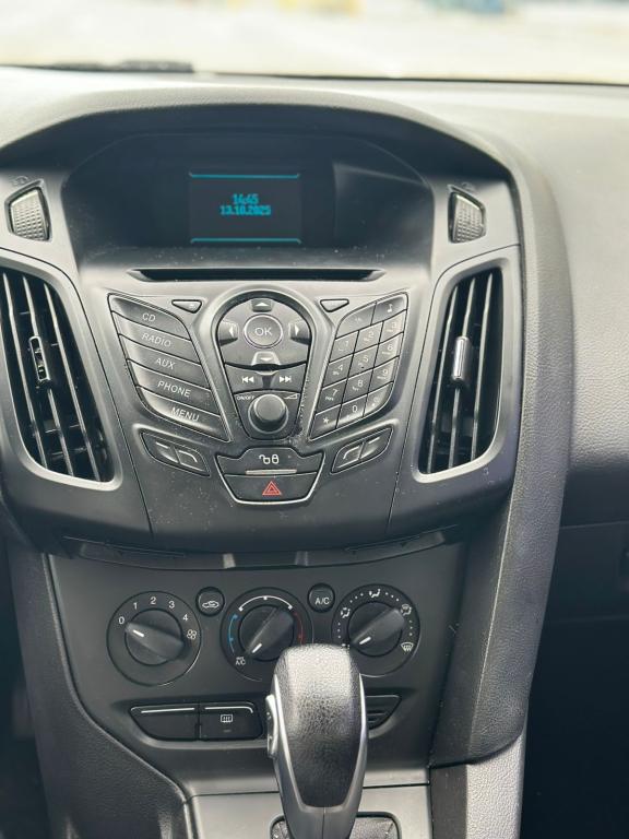 FORD Focus Hatch - Foto