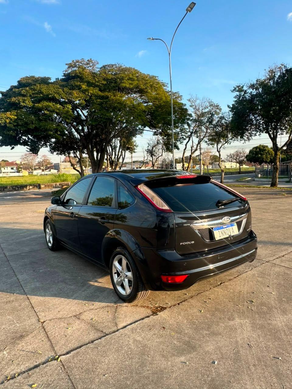 FORD Focus Hatch - Foto