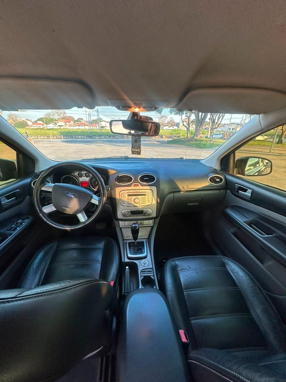FORD Focus Hatch - Foto