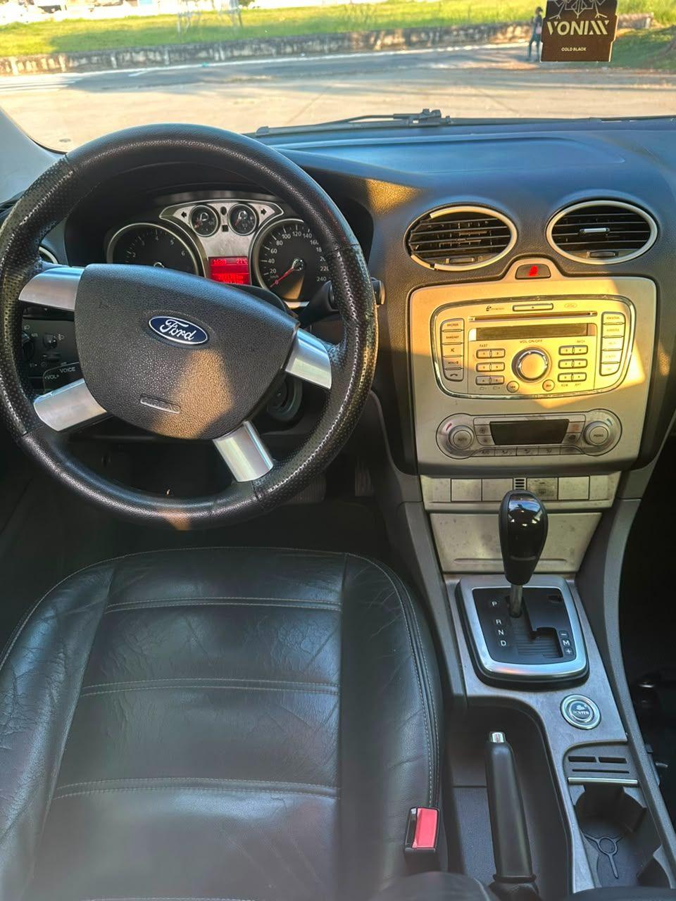 FORD Focus Hatch - Foto