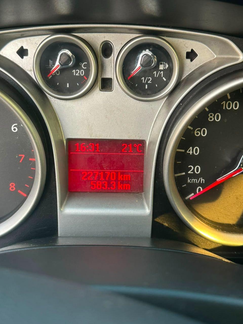 FORD Focus Hatch - Foto