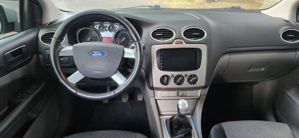 FORD Focus Sedan - Foto