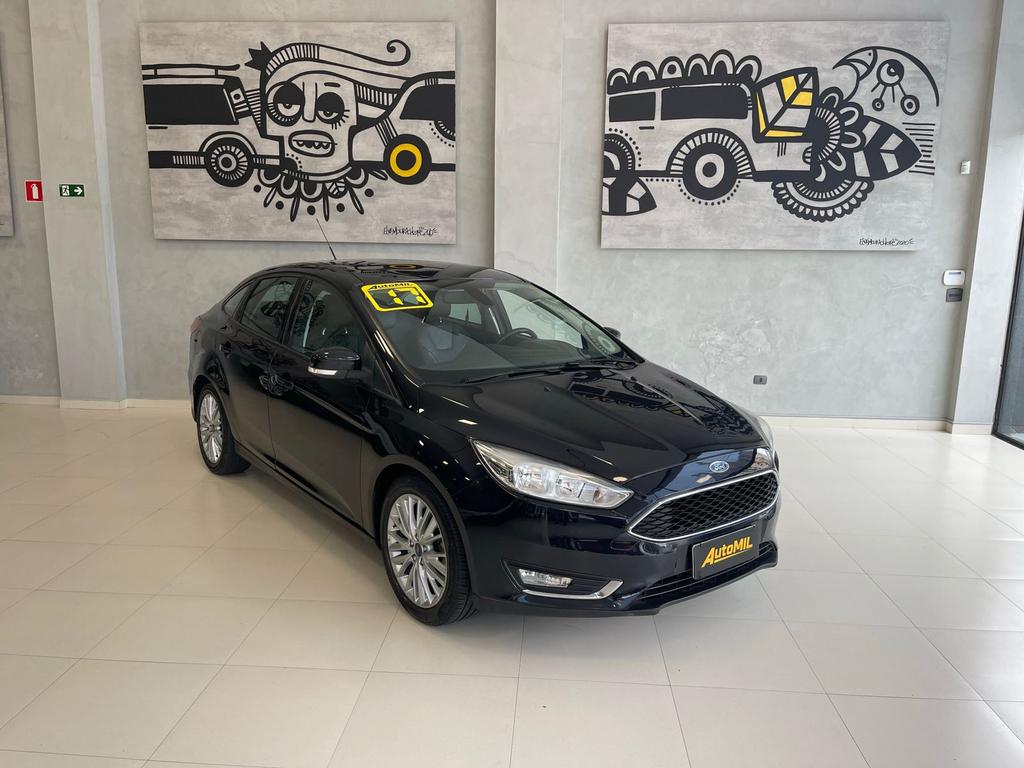 FORD Focus Sedan