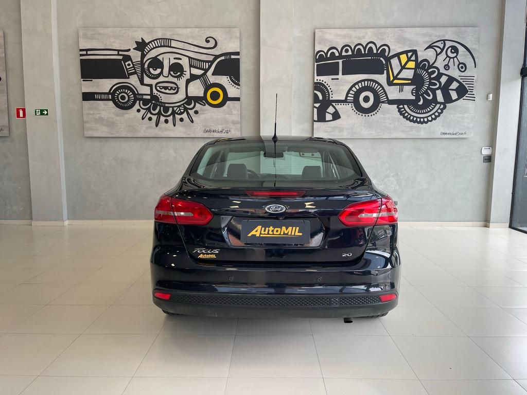 FORD Focus Sedan - Foto