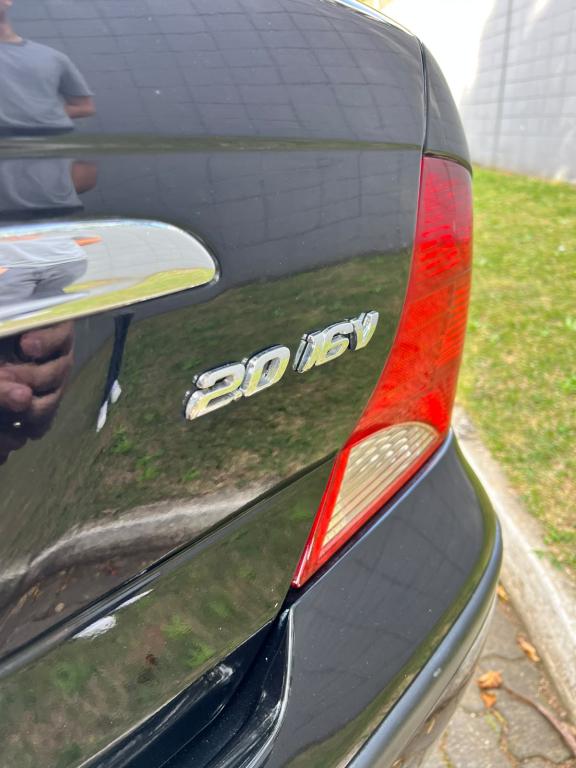 FORD Focus Sedan - Foto
