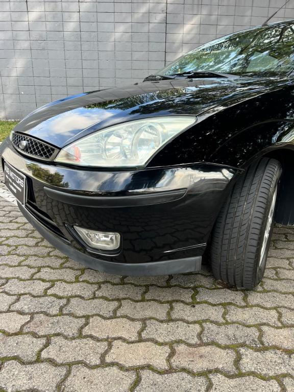 FORD Focus Sedan - Foto