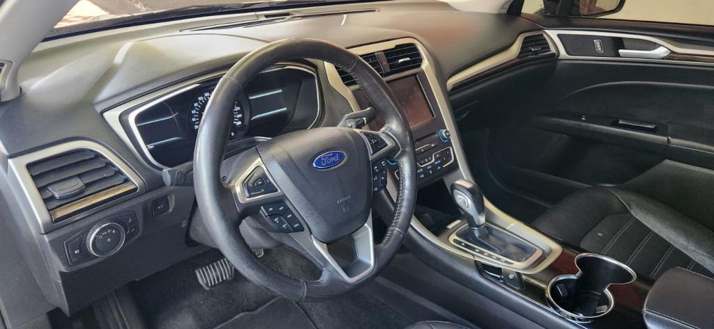 FORD Fusion - Foto