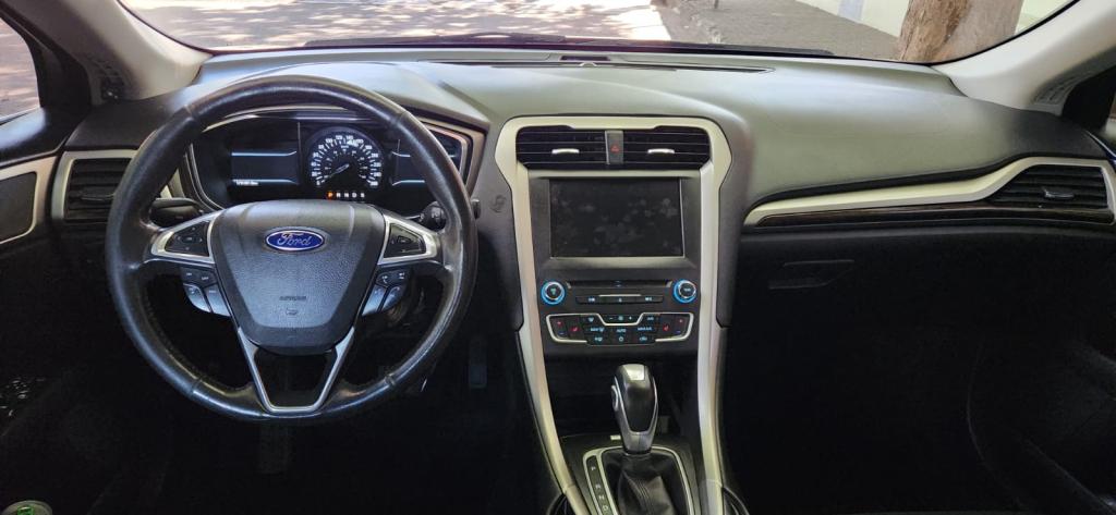 FORD Fusion - Foto