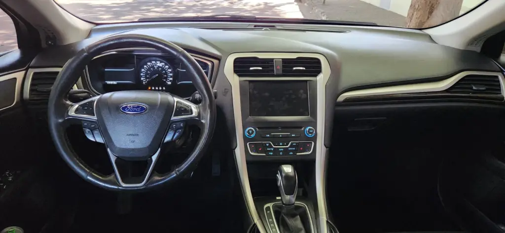 FORD Fusion - Foto