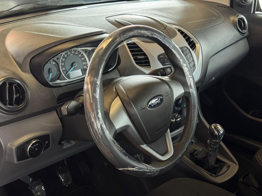 FORD Ka Hatch - Foto