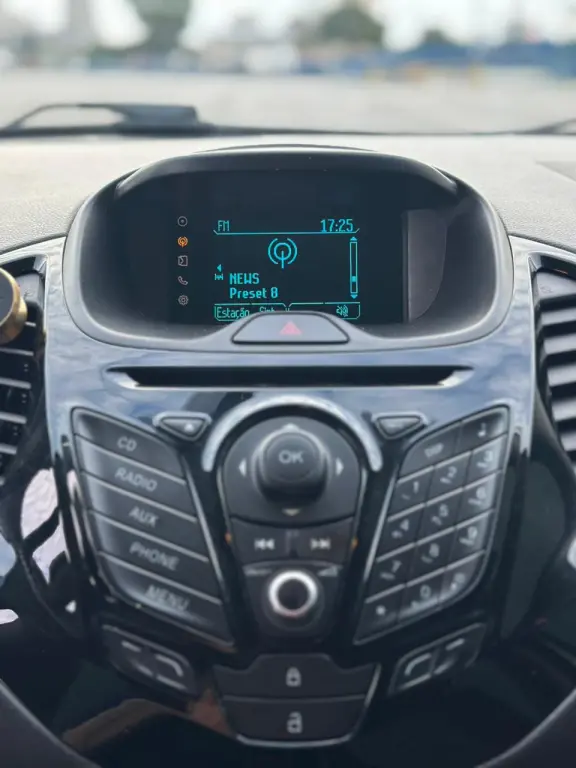 FORD Ka Hatch - Foto