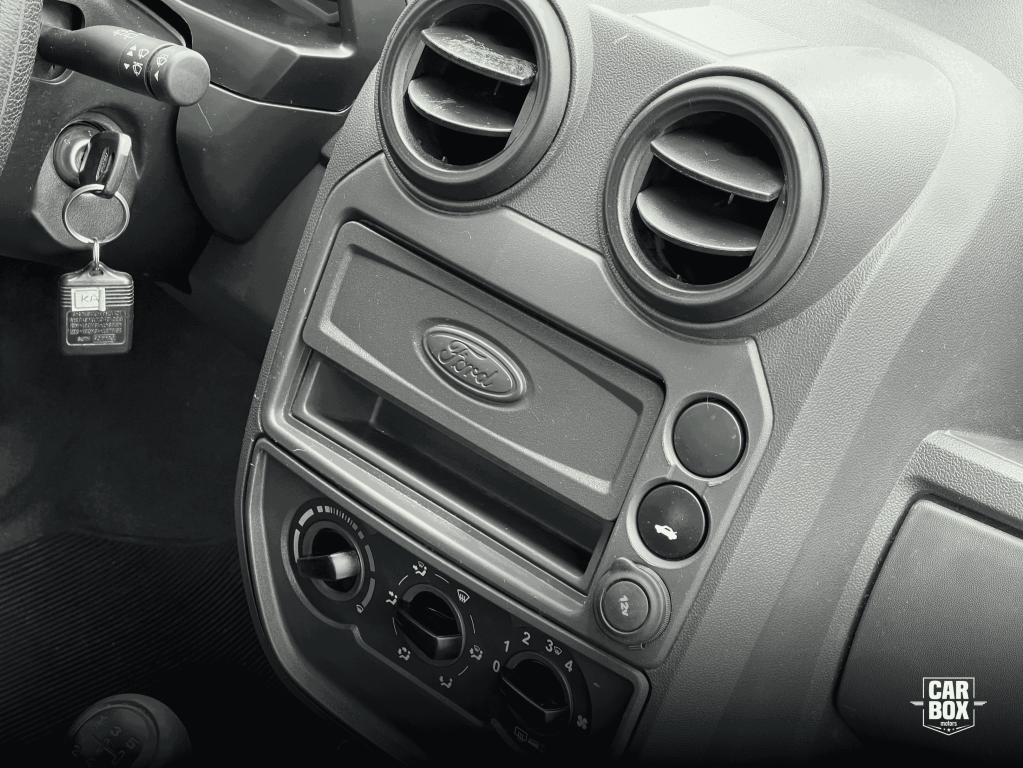 FORD Ka Hatch - Foto