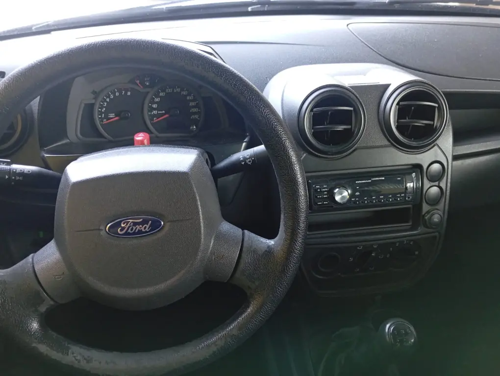 FORD Ka Hatch - Foto