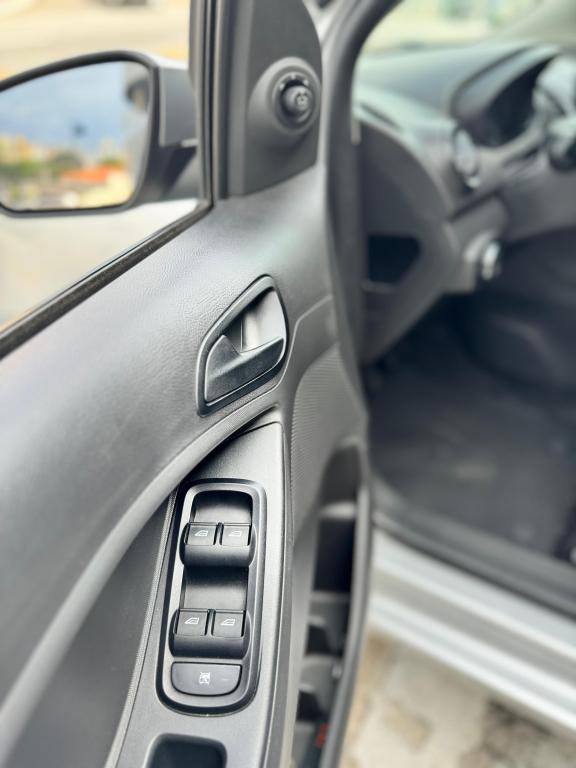 FORD Ka Hatch - Miniatura