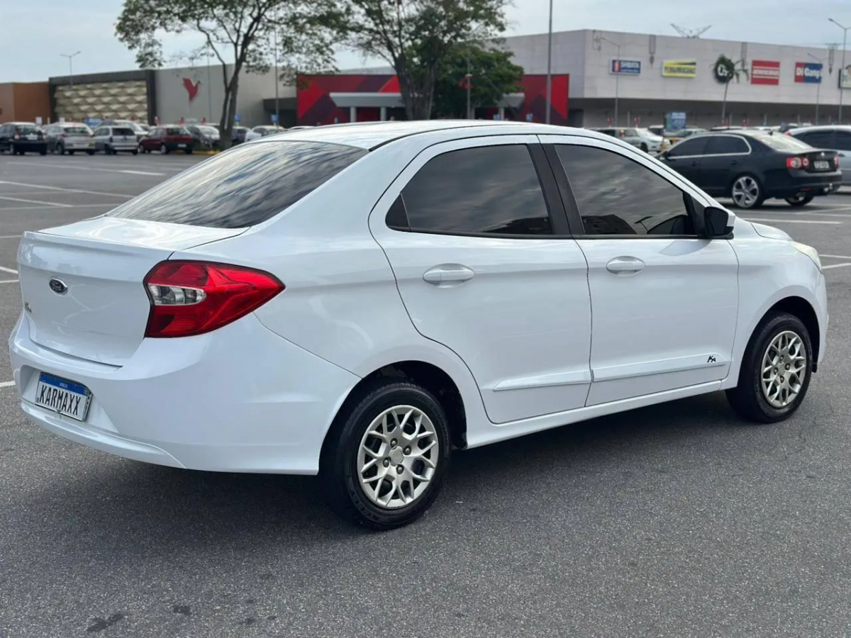 FORD Ka + Sedan - Foto