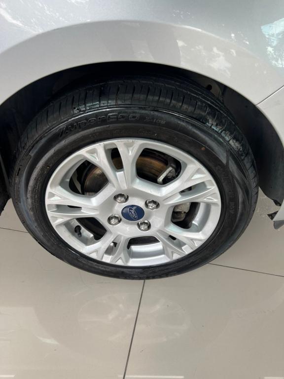 FORD Ka + Sedan - Foto